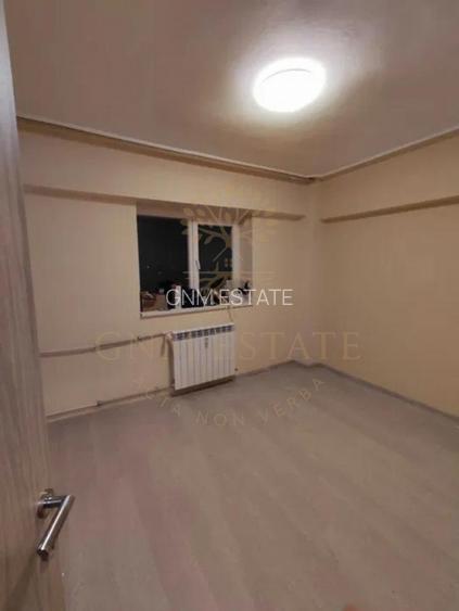 3 Camere et.10/10 An constructie 1988  Sos. Berceni - Metrou Aparatorii Patriei - 2
