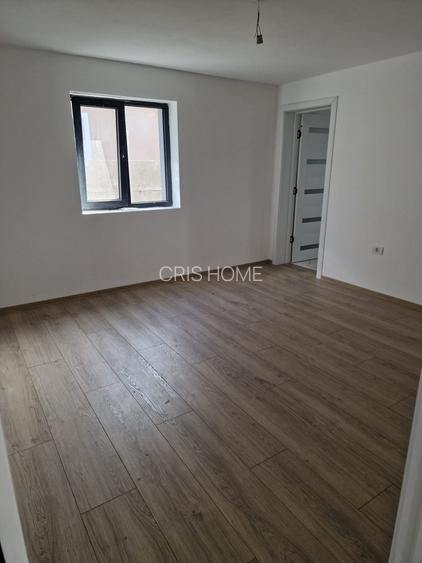 Sanmihaiul Roman - Casa individuala cu 4 camere si bucatarie inchisa - 10