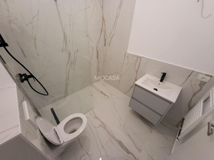 COMISION%. BLOC NOU in ORAS. Gradina proprie. Spatios - 8