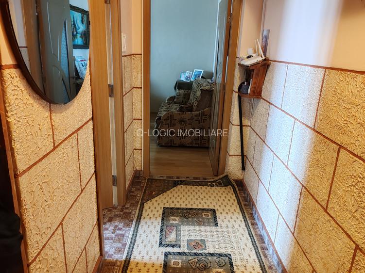 Apartament 2 camere zona Piata Tractorul - 13
