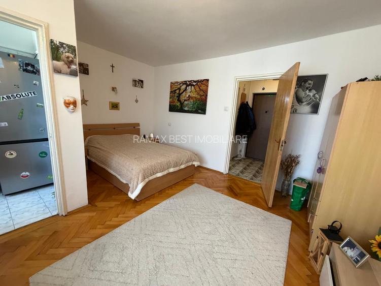 Nicolae Grigorescu 2 minute metrou - BLOC MIXT - 2