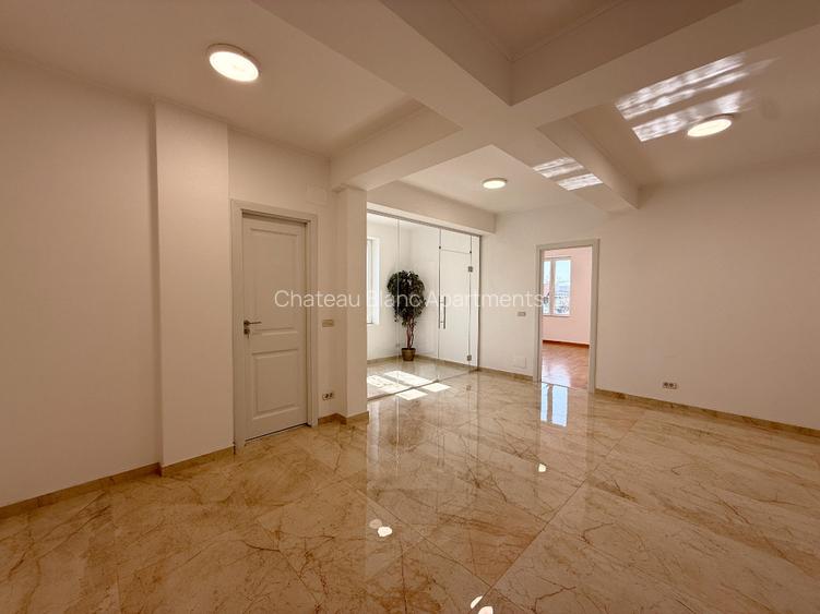 Apartament 4 camere- Bloc Neoclasic cu design tematic CHATEAU BLANC, comision 0 - 2
