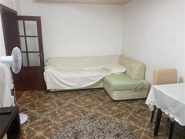 Apartament 3 camere , zona centrala -Inspectoratul Scolar ,decomandat , 68 mp ut - 2