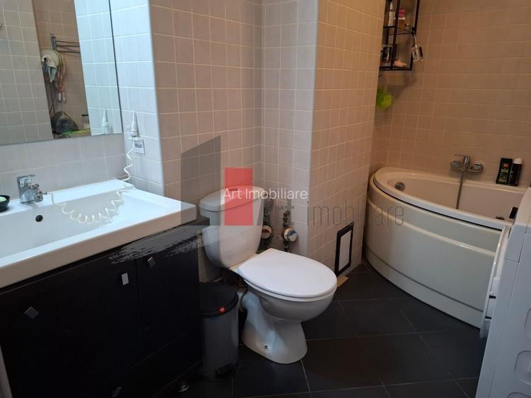 Vânzare apartament 3 camere Obregia - 2