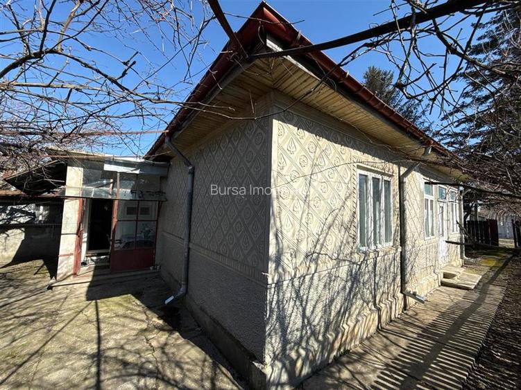 CASA CARAMIDA 5 CAMERE SI 5588MP INTRAVILAN , DESCHIDERE LA 2 STRAZI - 2