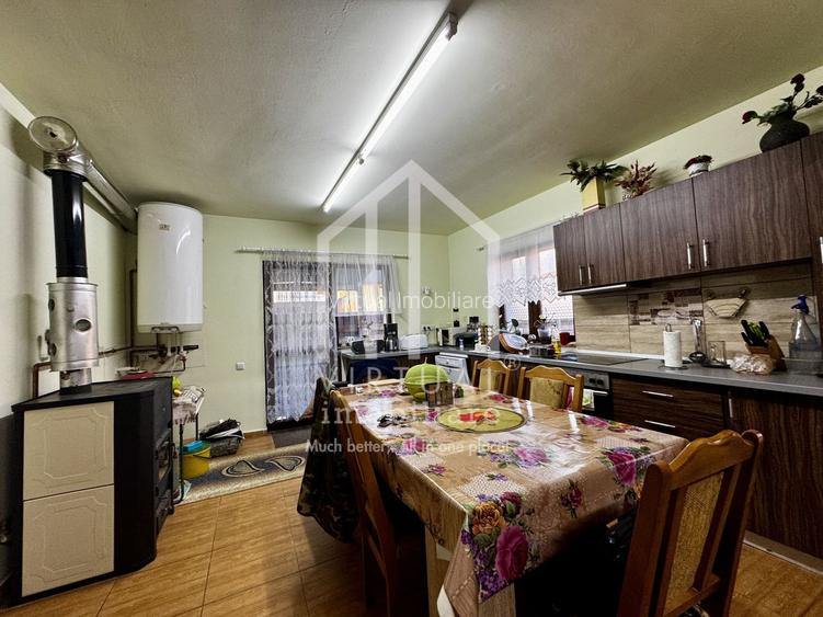 Casa cu 8 camere, 160mp utili, 210mp teren, Selimbar - 6