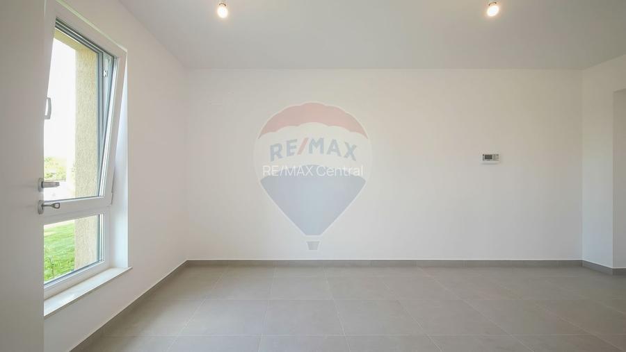 Spațiu comercial de vânzare în Brașov, Cartier Tractorul,  Rokman - 13