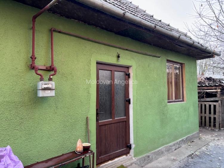 Casă de vânzare situată central în localitatea Cristești Mureș - 3