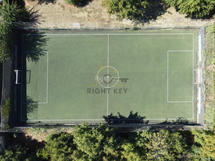 Baza sportiva complet functionala - Drumul Bercenarului, Sector 4 - 10