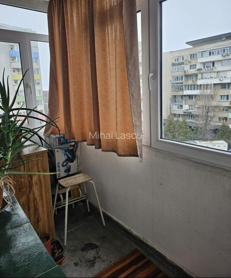 Proprietar, 3 Camere, 1 Minut Metrou 1 Mai, Bloc Reabilitat, Necesită Renovare - 8