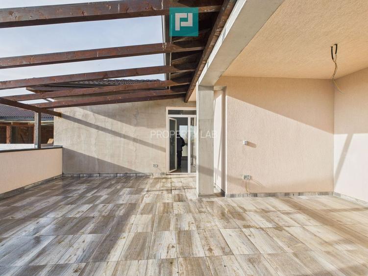 Penthouse cu terasă generoasă, în inima Chișodei - 32