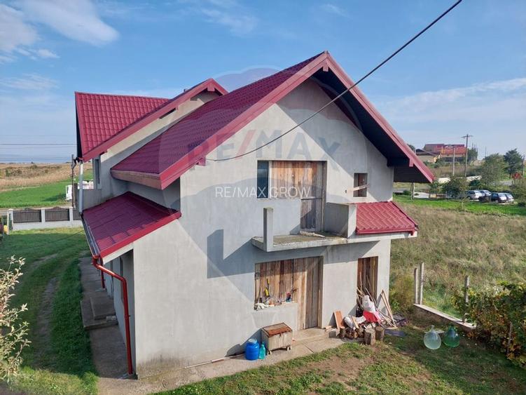 Casa de vanzare in Sarata jud. Bacau - 4