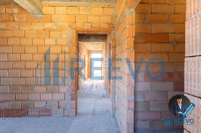 Pensiune/Vilă la roșu P+E+M în Sărata - 29