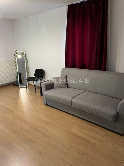 Garsonieră Decomandată de închiriat Apărătorii Patriei - 2