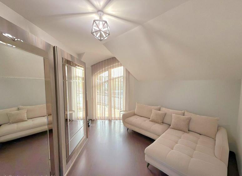 Vila lux de vanzare, cartier BEVERLY HILLS, Sanmartin, Bihor