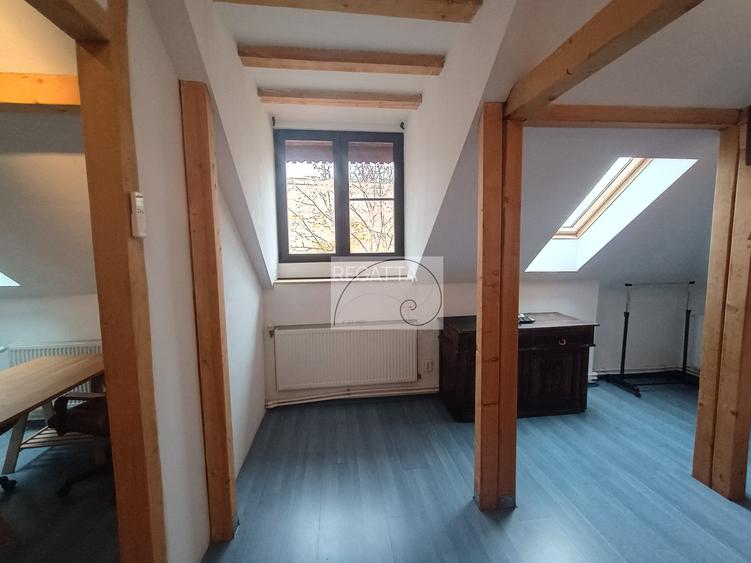 Duplex in villa - etaj plus mansarda - Foisorul de foc - 34