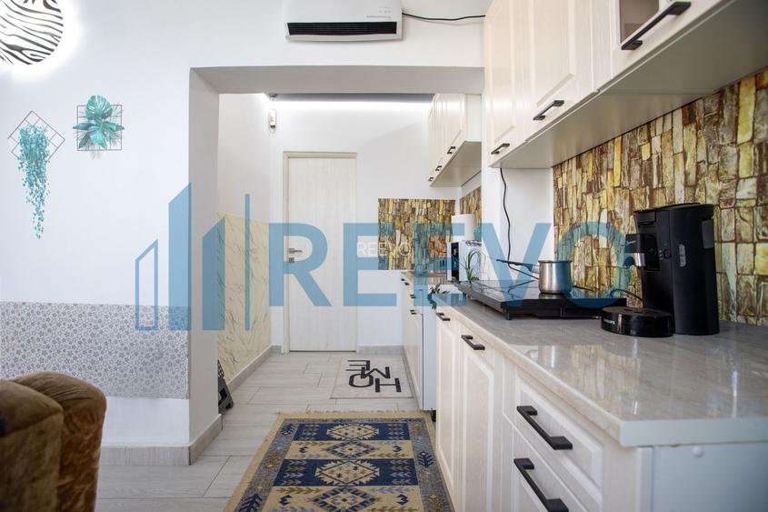 Clădire și teren de investiție, central Roman - 14