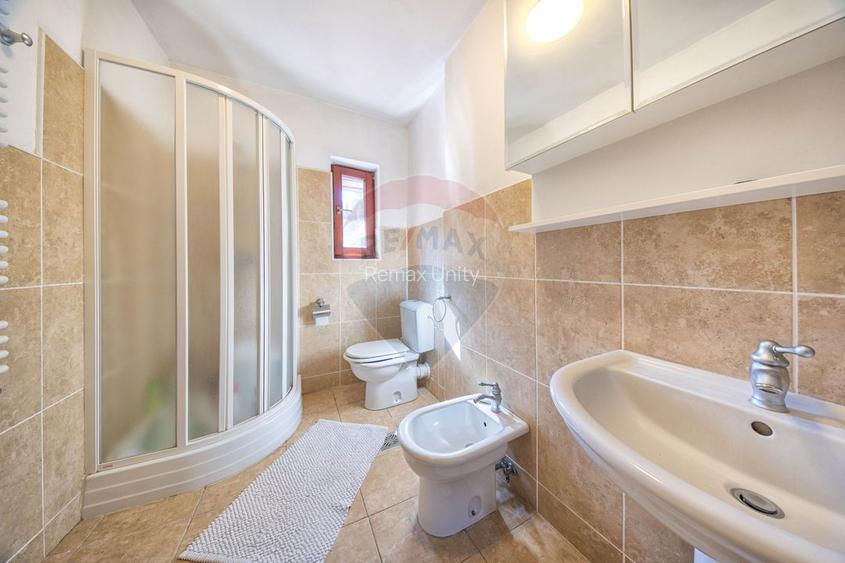 Vilă Moieciu, 375 mp util + teren 2.992 mp, View - Comision 0 - 30