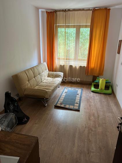 Casă de închiriat, 7 camere, 250 mp, Făget - 10
