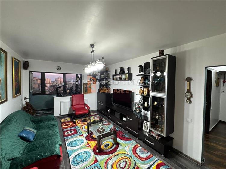 Apartament 3 camere cf 1 decomandat zona Ultracentral - 2