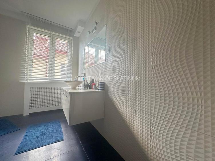 Corbeanca, vila superba, 2083 mp teren cu iesire la lac si drept de agrement - 36