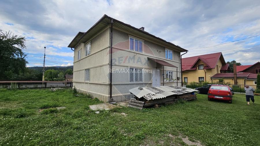 Casa 225 mp, teren intravilan 4822 mp C. Moldovenesc, Suceava - 25