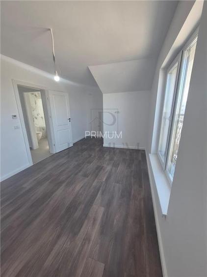 Duplex superb - zona foarte buna - toate utilitatile - gata de mutat - 7