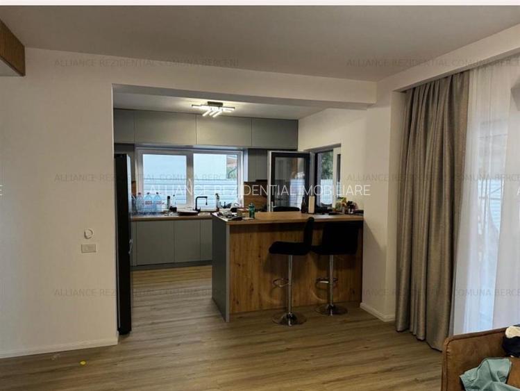 Casa spatioasa cu gradina si vedere superba perfecta pentru familie - 5