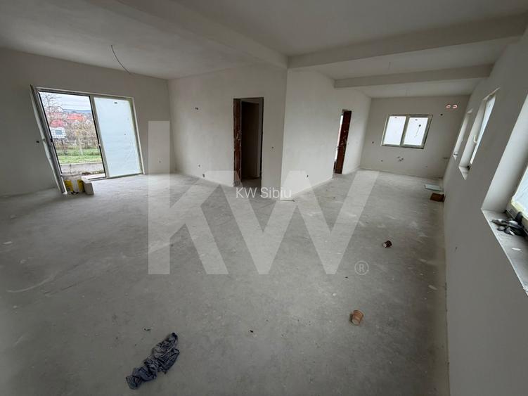 Casa 4 camere de vanzare 117 mpu teren liber 230mp Sibiu in Sura Mica - 9