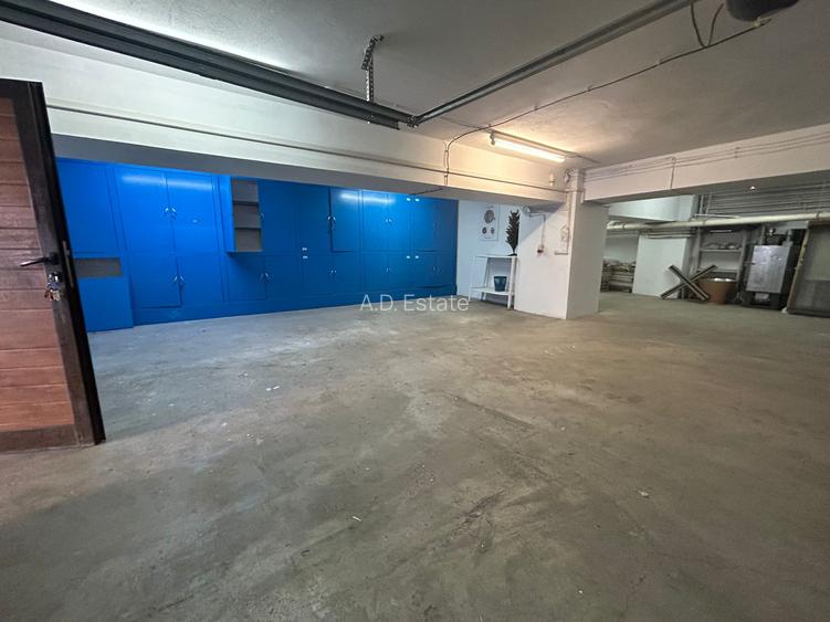 Vila De Inchiriat 11 camere  D+P+2 Timpuri Noi 12 Locuri Parcare 500 mp - 29