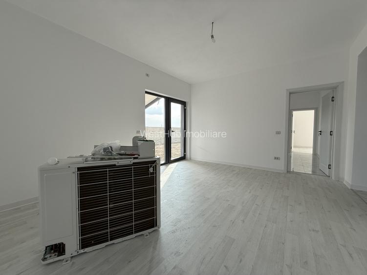 Casa individuala, 4 camere, 105 utili, 500 teren,  central- Sanmihaiu Roman 0% - 17