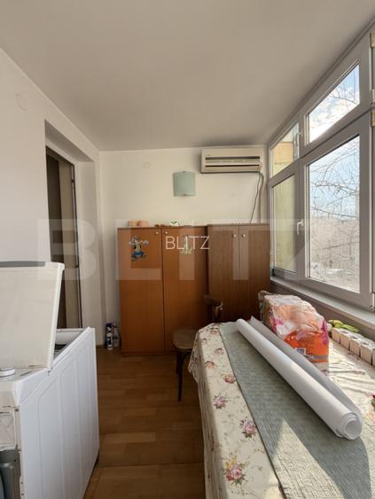 Apartment 4 camere, et. 1, Calea Severinului/ Scoala Decebal - 2