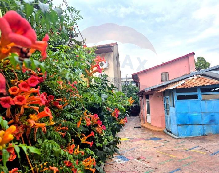 Casa de vanzare pretabila locuinta sau afacere | 13 Septembrie - 9