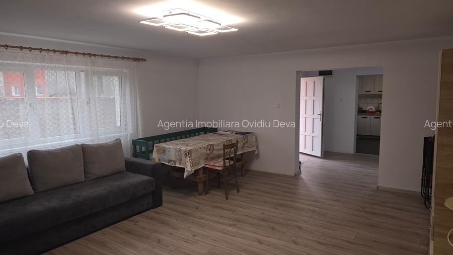 Vand casa in Deva, zona Garii (Peste Linia Ferata), P+E, din anul 2010 - 6