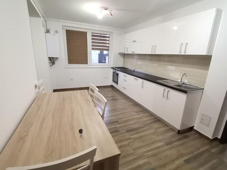 INCHIRIEZ apartament 2 camere decomandat,renovat,zona Selimbar