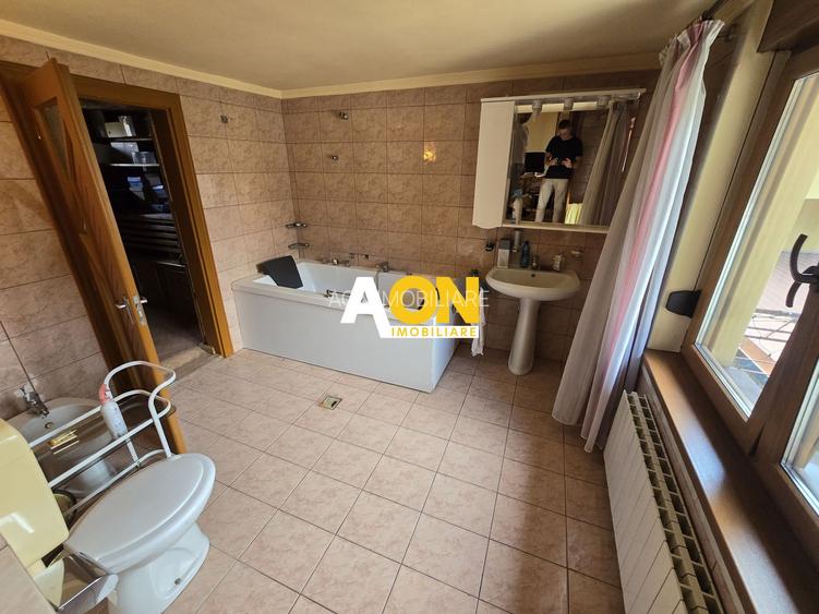 Vila cu 6 Camere,  Zona Centrala - 8