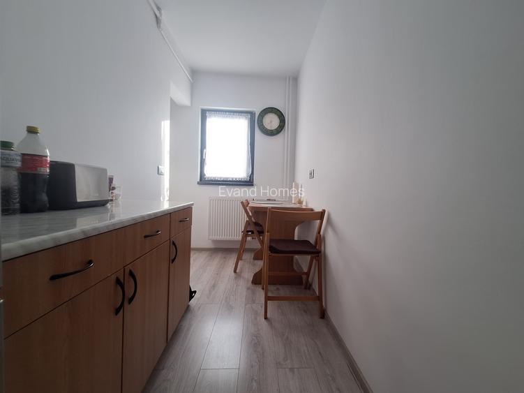 Apartament -40 mp-etaj 1-mobilat si utilat- la 5 minute Shopping City - 10