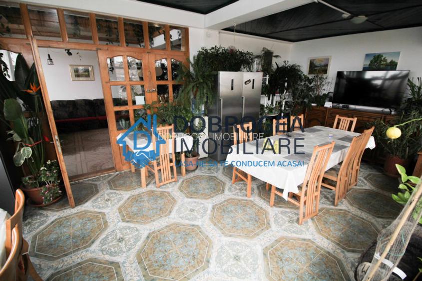 9 Mai -Camere de inchiriat pentru muncitori in vila, 9 camere, iesire la lac - 6