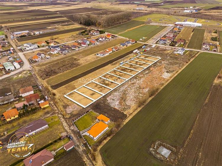 FILM! Terenuri intravilane de 680mp de vanzare, cu utilitati, Targu Secuiesc - 9
