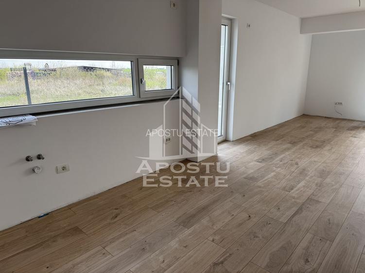 Duplex  modern despartit prin camera tehnica - 13