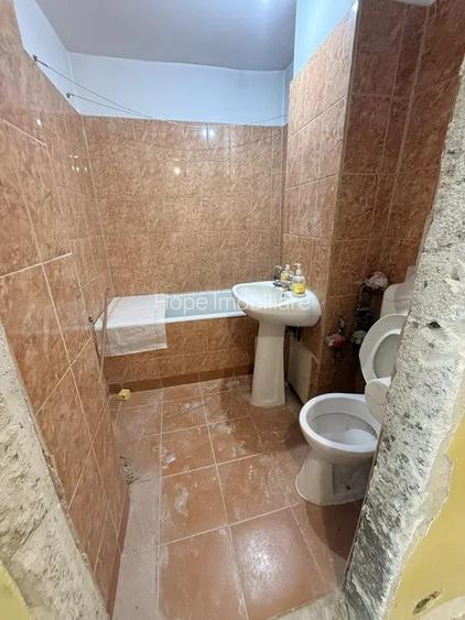 1 Decembrie - Garsoniera ideal investitie - 3