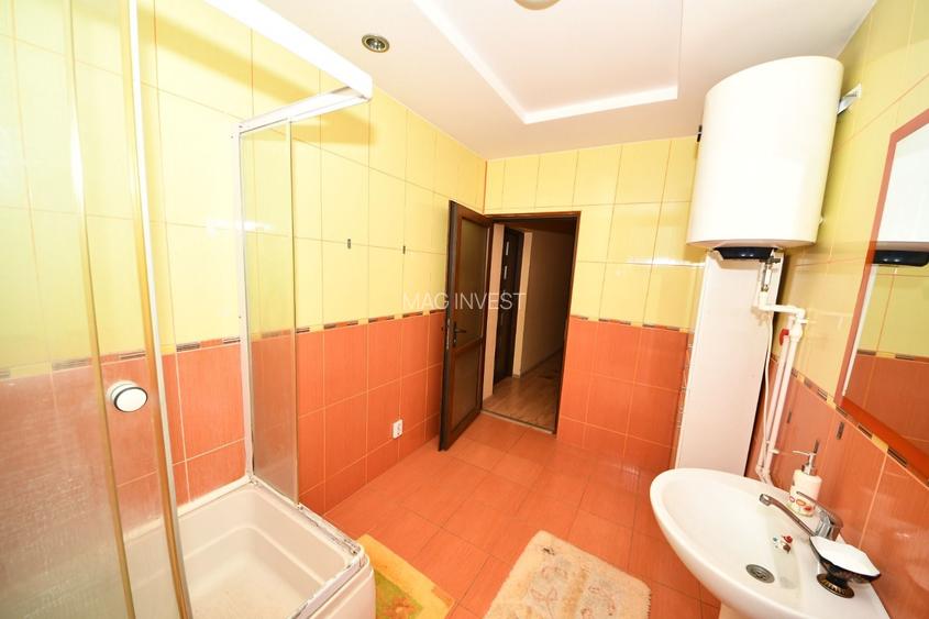 Vila spatioasa, constructie solida, zona micro 17 – Galati - 24