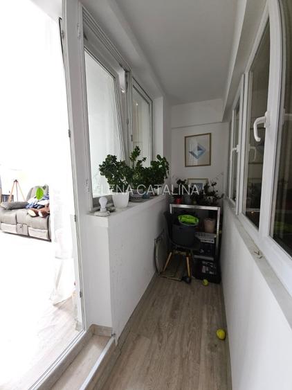 TINERETULUI MAXIM 7 MINUTE METROU - 12