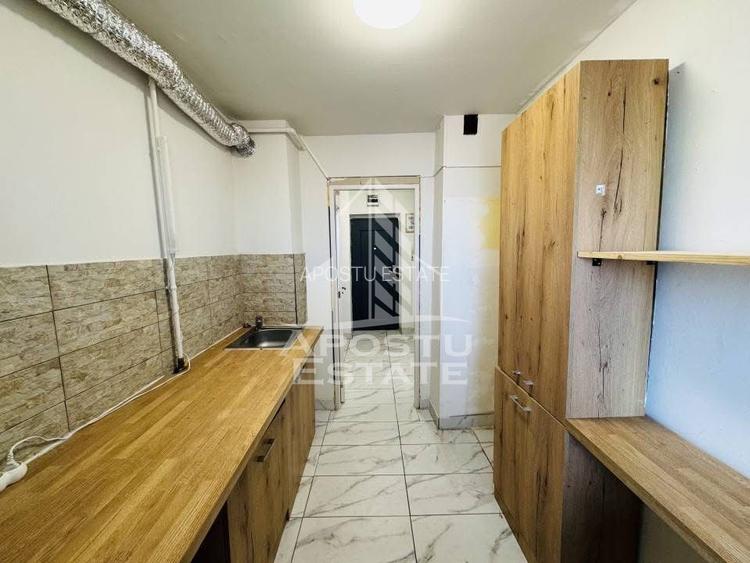 Apartament cu  2 camere, decomandat, etaj intermediar, zona Dambovita - 2