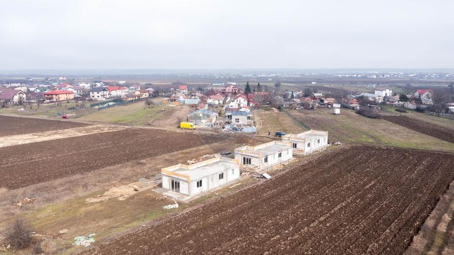 Case noi de vânzare în Săbăreni –3 camere, eficiență și confort modern - 9