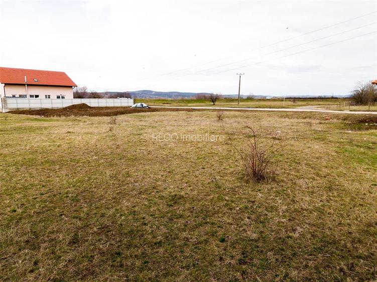 RECO Teren intravilan pentru loc de casa 810 mp  cu utilitati- Fughiu - 4