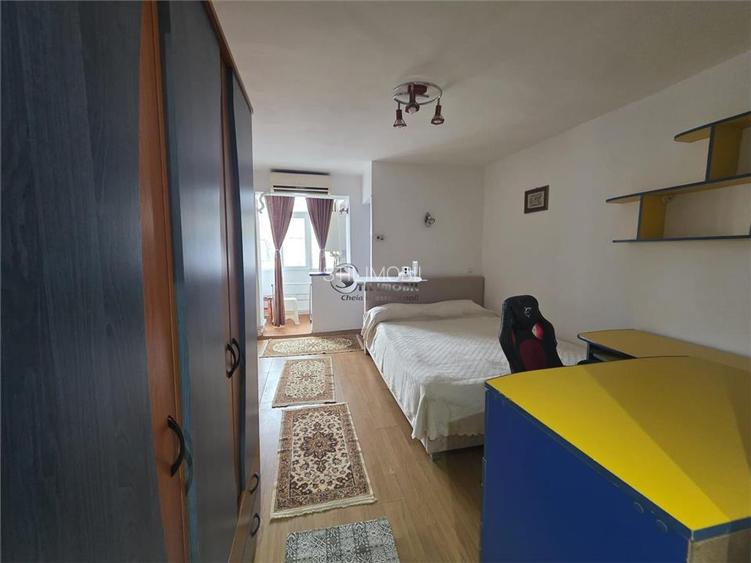 Garsoniera Alexandru etaj 3 - 250Euro - 3