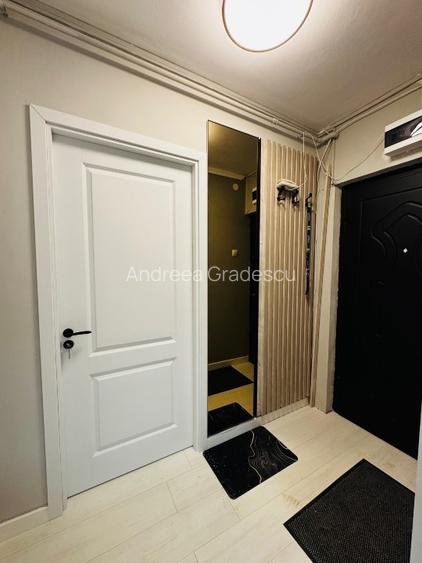 Apartament 2 camere, decomandat, renovat recent, parcare inclusă– 5 min metrou  - 2