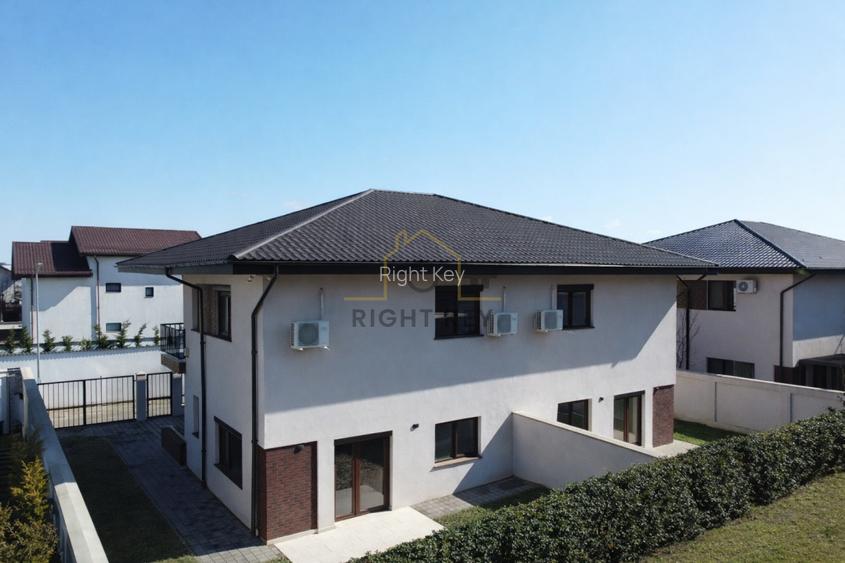 Oportunitate!Duplex 4 cam, 125mp, asfalt, toate utilitățile!Comision0% - 2