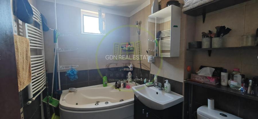 Apartament 3 camere, 58 mp, mansarda, Lapus zona trenul pierdut - 5